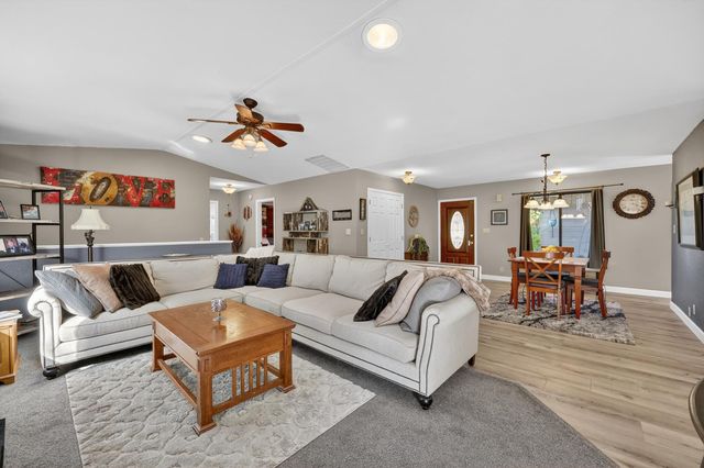 3817 Los Santos Dr, Cameron Park, CA 95682