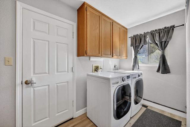 3817 Los Santos Dr, Cameron Park, CA 95682