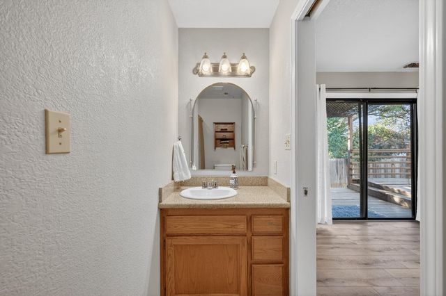 3817 Los Santos Dr, Cameron Park, CA 95682