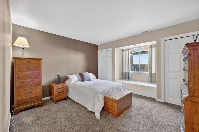 3817 Los Santos Dr, Cameron Park, CA 95682