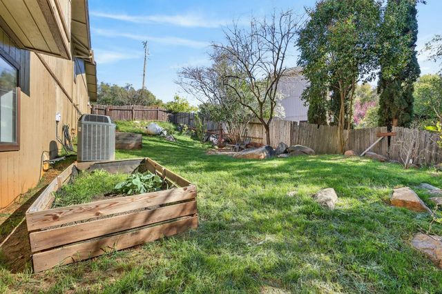 3817 Los Santos Dr, Cameron Park, CA 95682