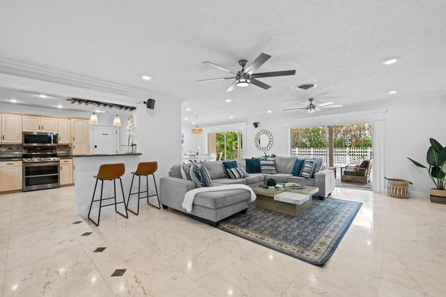 5790 NE 20th Terrace, Fort Lauderdale, FL 33308