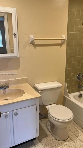 8060 Fairview Drive 208, Tamarac, FL 33321