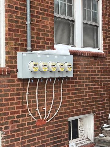 7076 Mitchell Avenue, Richmond Heights, MO 63117