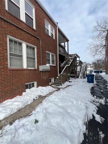 7076 Mitchell Avenue, Richmond Heights, MO 63117