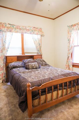 411 N McKinley, Rotan, TX 79546