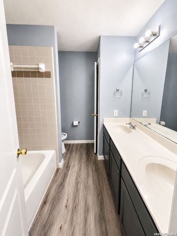 224 CORSICA DR, Cibolo, TX 78108