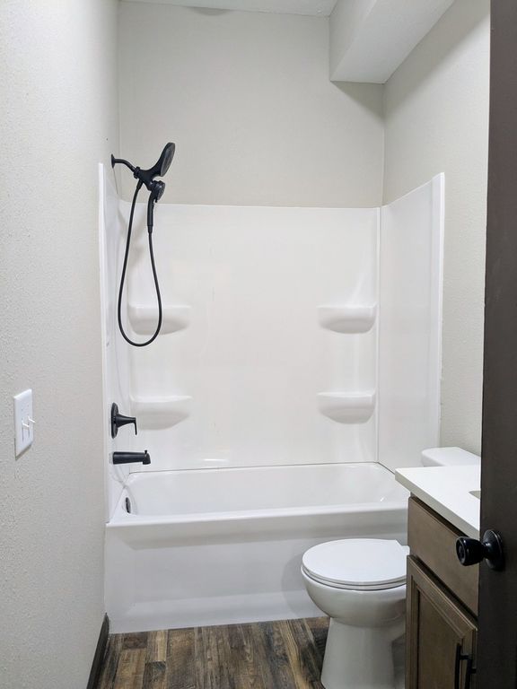 Image 23 of property listing at 521 Dewolf Street, Odin, IL 62870