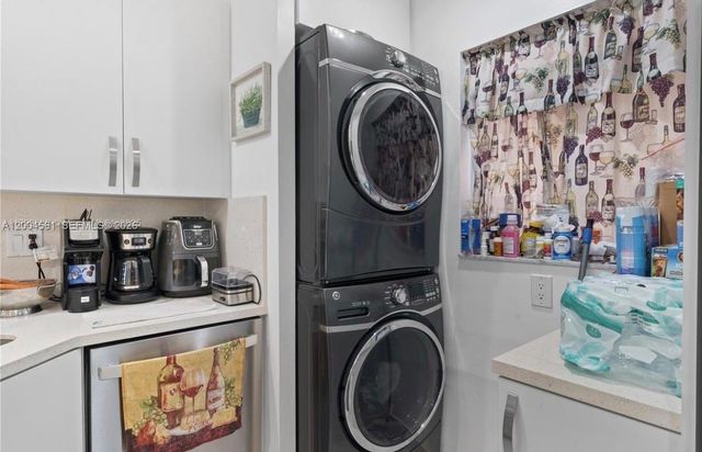 440 E 23rd St 1310, Hialeah, FL 33013