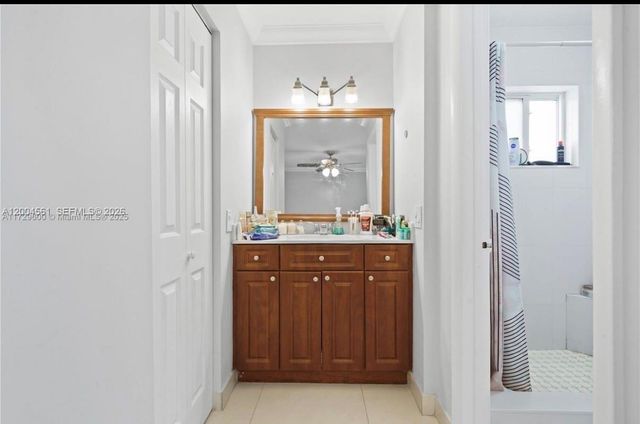 440 E 23rd St 1310, Hialeah, FL 33013