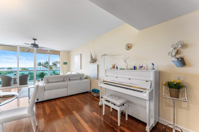 2650 Lake Shore Drive 301, Riviera Beach, FL 33404