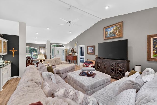 65 Loyola Drive, Hot Springs Village, AR 71909