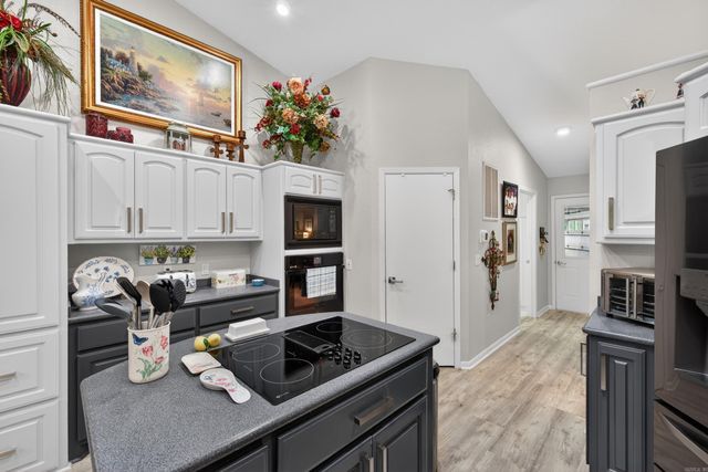 65 Loyola Drive, Hot Springs Village, AR 71909