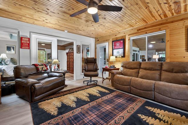 65 Loyola Drive, Hot Springs Village, AR 71909