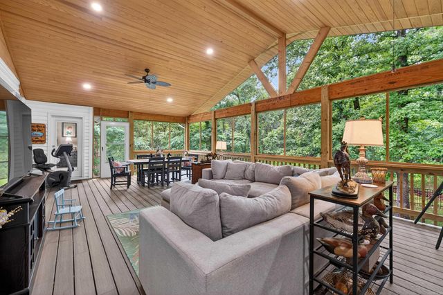 65 Loyola Drive, Hot Springs Village, AR 71909