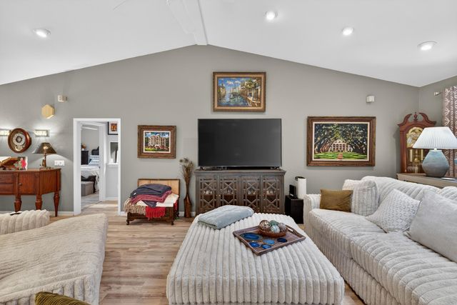 65 Loyola Drive, Hot Springs Village, AR 71909