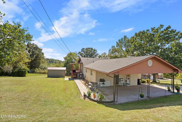 589 Broyles Rd, Spring City, TN 37381