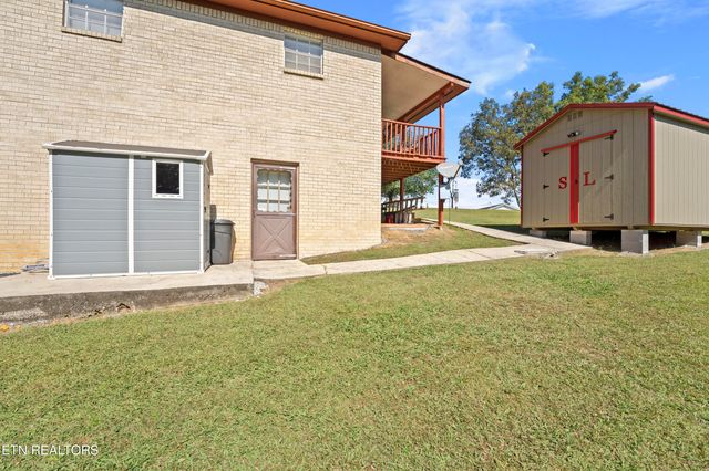 589 Broyles Rd, Spring City, TN 37381