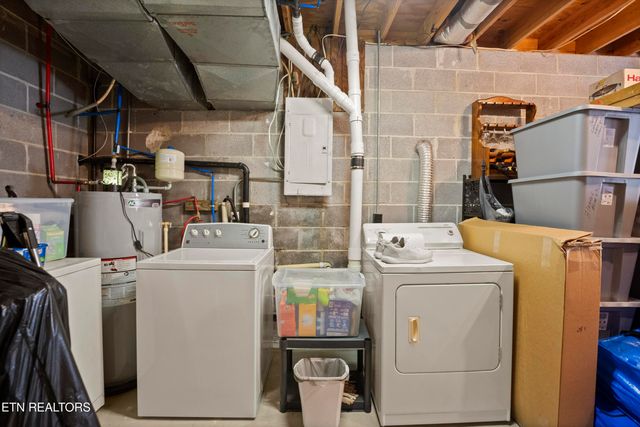 589 Broyles Rd, Spring City, TN 37381