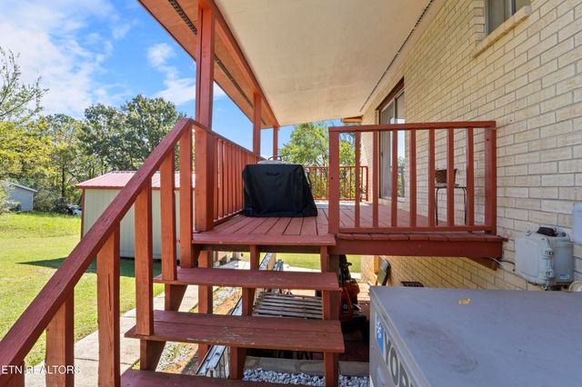 589 Broyles Rd, Spring City, TN 37381