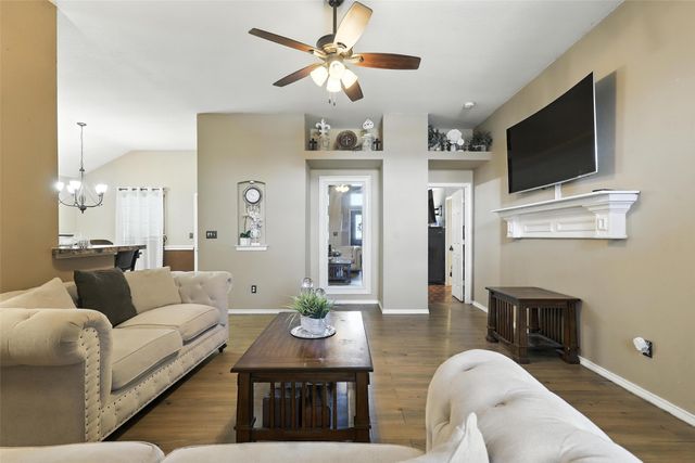 5304 Calloway Street, Sansom Park, TX 76114
