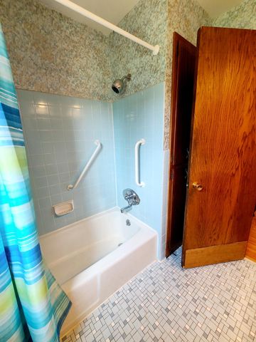 8273 Scott Avenue N, Brooklyn Park, MN 55443