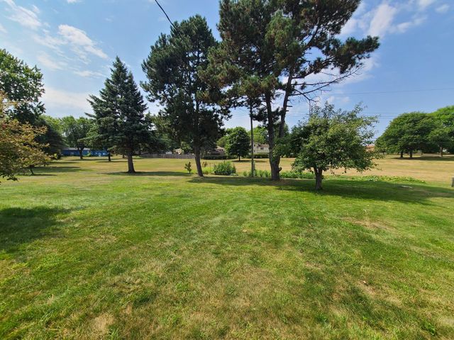 8273 Scott Avenue N, Brooklyn Park, MN 55443