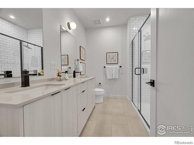 771 E County Line Rd, Erie, CO 80516