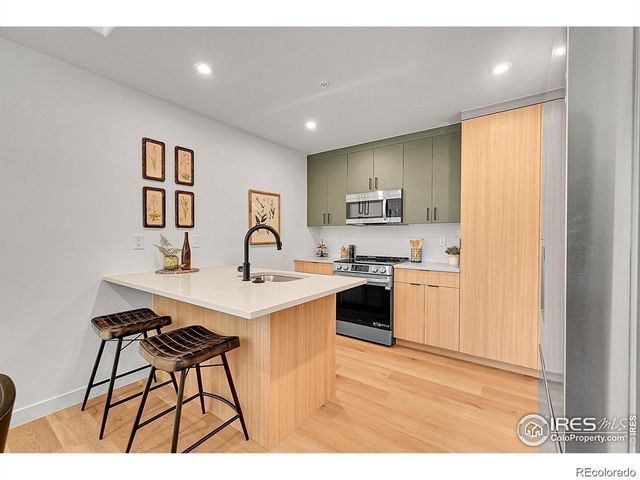 771 E County Line Rd, Erie, CO 80516