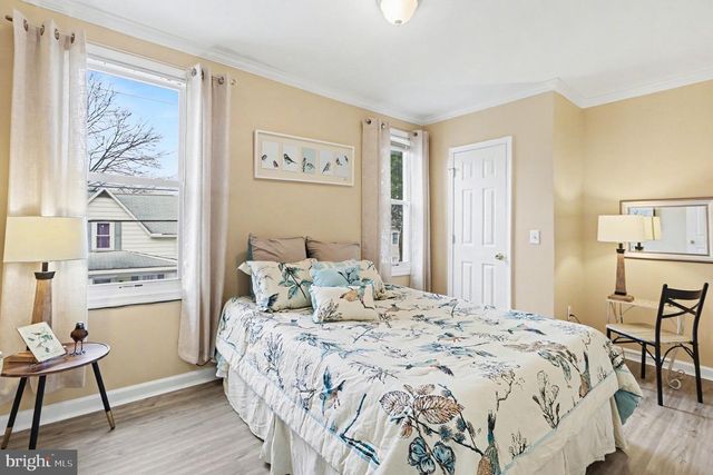 301 W 2ND ST, Hummelstown, PA 17036