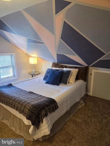 301 W 2ND ST, Hummelstown, PA 17036