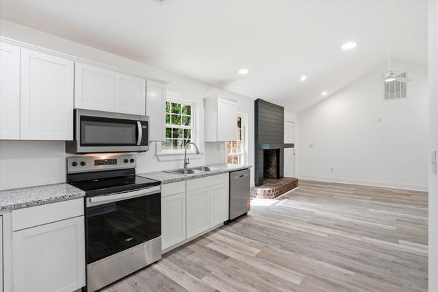 101 Hanover Court, Summerville, SC 29485
