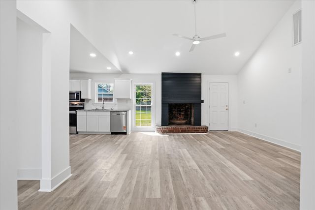 101 Hanover Court, Summerville, SC 29485