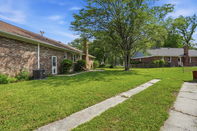 101 Hanover Court, Summerville, SC 29485
