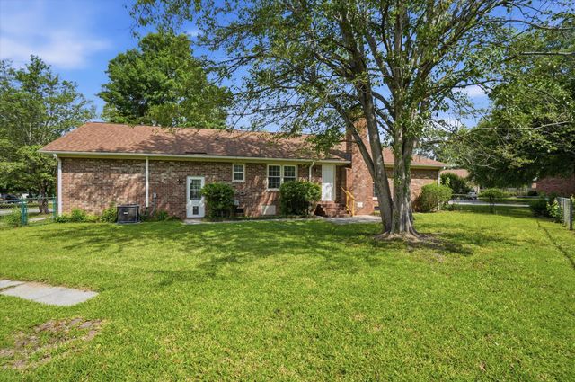 101 Hanover Court, Summerville, SC 29485