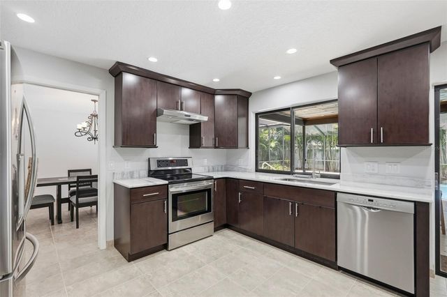 707 KNOLLWOOD DRIVE, Largo, FL 33770