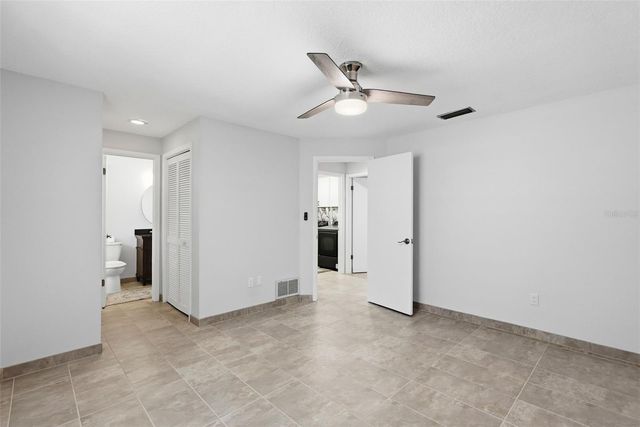 707 KNOLLWOOD DRIVE, Largo, FL 33770
