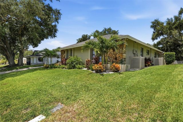 707 KNOLLWOOD DRIVE, Largo, FL 33770