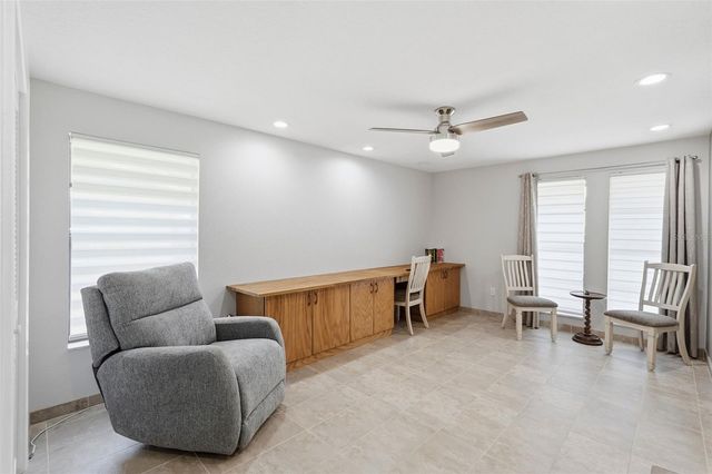 707 KNOLLWOOD DRIVE, Largo, FL 33770