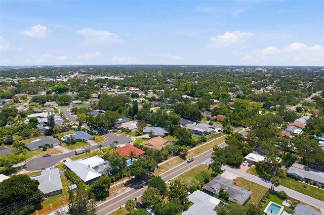 707 KNOLLWOOD DRIVE, Largo, FL 33770