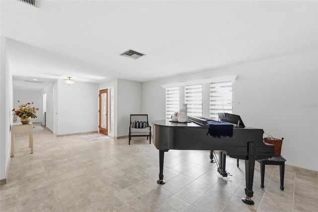 707 KNOLLWOOD DRIVE, Largo, FL 33770