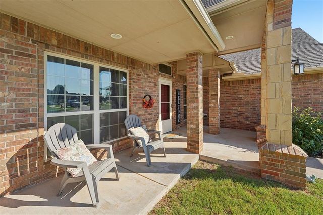 2901 Morgan Trace Road, Yukon, OK 73099