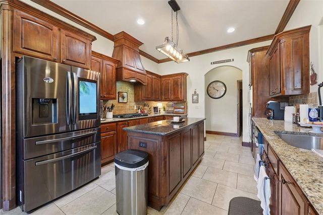 2901 Morgan Trace Road, Yukon, OK 73099