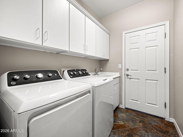 28623 N 26th Drive, Phoenix, AZ 85085