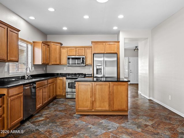 28623 N 26th Drive, Phoenix, AZ 85085