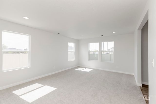 9316 W Blazing Star St, Nampa, ID 83687