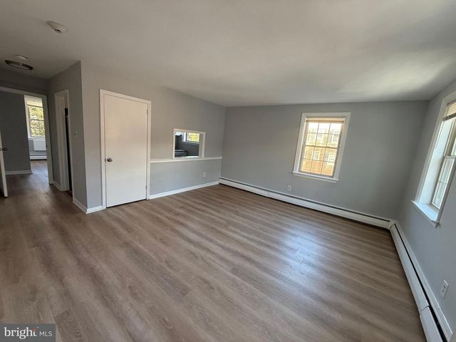 27 WALLINGFORD AVE, Wallingford, PA 19086