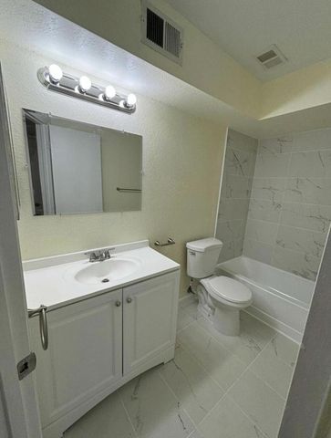 2796 S University Drive 2101, Davie, FL 33328