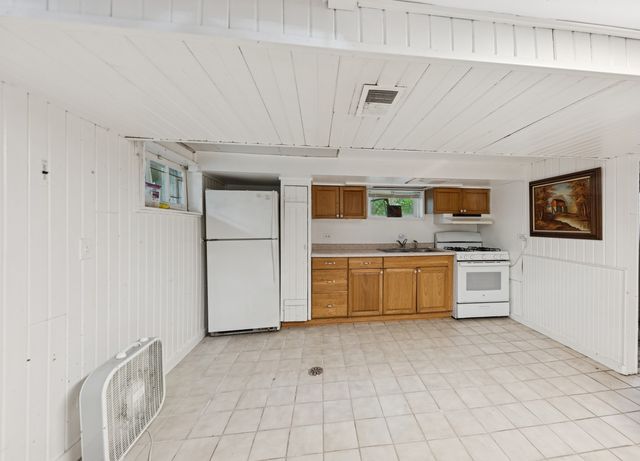 38554 N Lincoln Avenue, Spring Grove, IL 60081