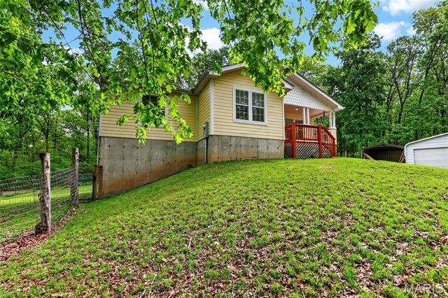 9314 Flicker Lane, Hillsboro, MO 63050